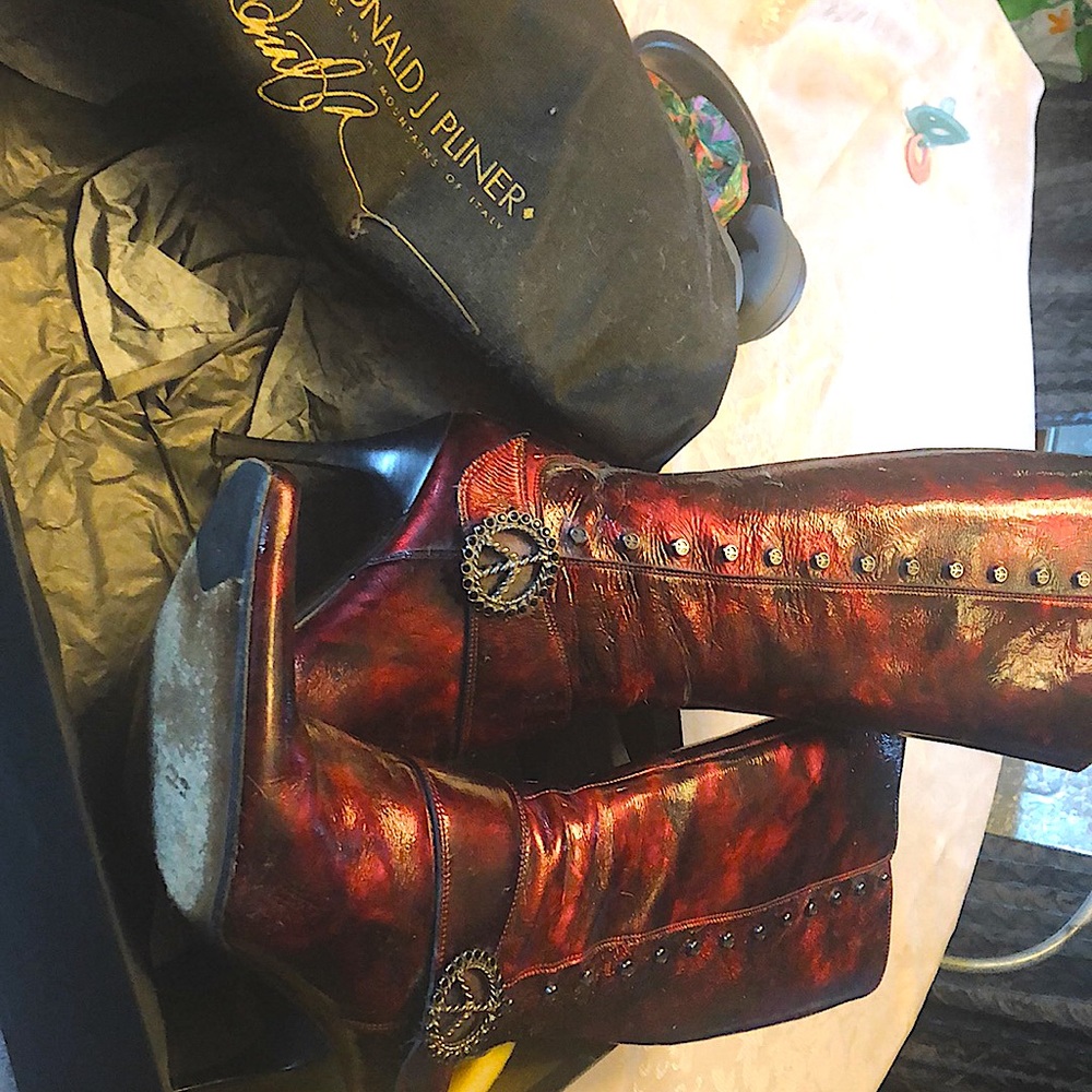 Vintage Donald Pliner mid calf red burnished boot